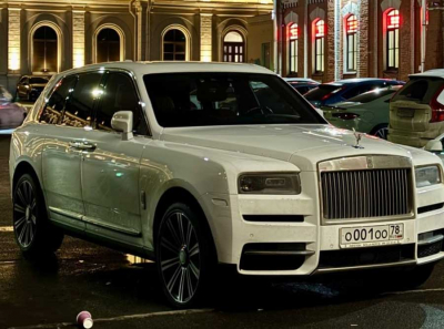 Сергей Сосорев из ART Hookah Family сбил мотоциклиста Rolls-Royce и переехал его дважды — владелец Tangiers Lounge в СИЗО, бизнес рушится