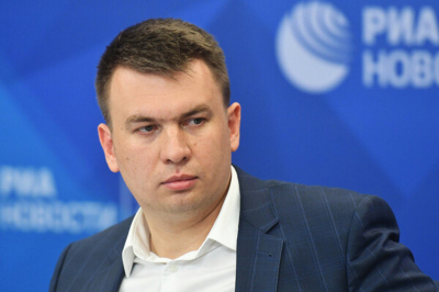 &laquo;Фонтанка&raquo; и Z-каналы сообщили, что провластный блогер Илья Ремесло, внезапно начавший ругать Путина, госпитализирован в психбольницу