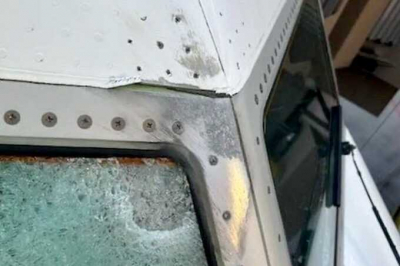 Метеорит повредил лобовое стекло самолёта во время рейса из Денвера в Лос-Анджелес