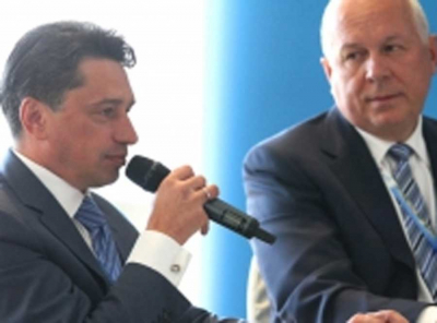 «Старые товарищи протежируют Олега Сиенко на место губернатора…»