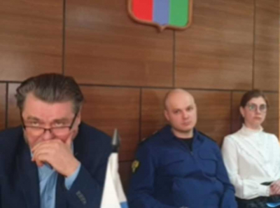 МИЛЛИОННЫЙ КУШ ДЛЯ ЯКИМОВА &ndash; ПОД КРЫШЕЙ ЧИНОВНИКОВ И ПОЛИЦЕЙСКИХ, ПОКА ЛЮДИ ТОНУТ В ТЕМНОТЕ И БЕЗ ВОДЫ!