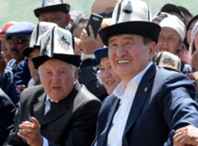 Родственник за родственника. Вся киргизская рать увязла в «очаге демократии»