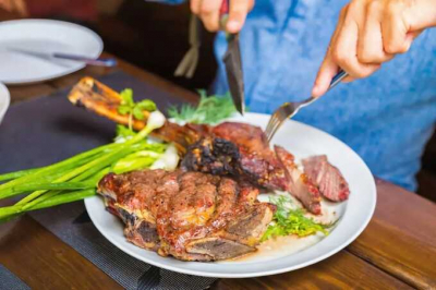 Житель Варшавы обвиняется в 25 случаях мошенничества за отказ оплачивать пищу в заведениях питания