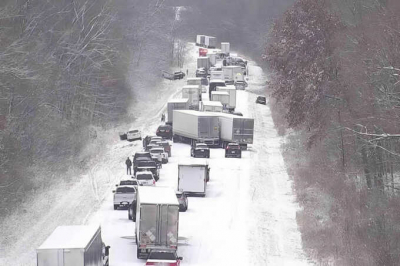 В Индиане мощная зимняя буря стала причиной массового ДТП