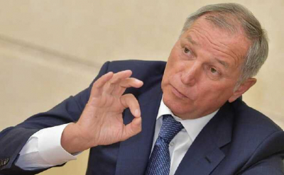 Странная команда золотого миллиардера Струкова