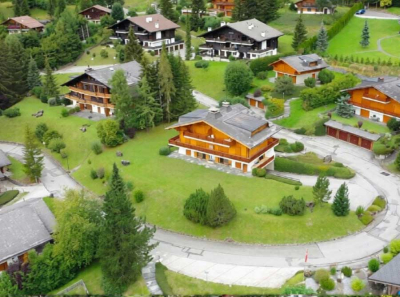 Лопатин, Лопатина и Чайка: швейцарские апартаменты, греческие отели и семейная тень над прокуратурой