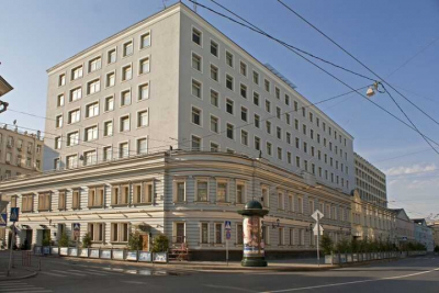 Банк ВТБ подал иск к замначальнику УФСБ Москвы и его жене-судье о взыскании 150 млн рублей