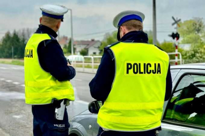 В Польше полицейского оштрафовали за превышение скорости на служебной машине без включённых сигналов
