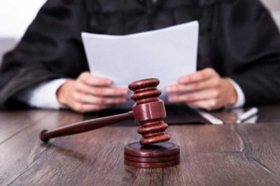 Администрация назначает штраф стримерше за использование нацистской символики в игре