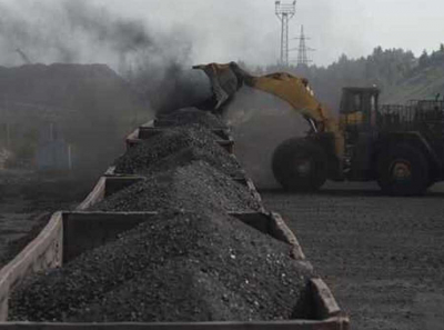 Запасы угля в Улан-Баторе рассчитаны лишь на 14 дней, правительство начинает продажу госактивов