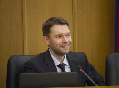 Алексей Вихарев и Единая Россия: миллионы на пиар при копеечных доходах — тайны мусорного рынка Урала