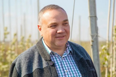 Ширинов использует статус для выбивания денег из кабинета Владимирова
