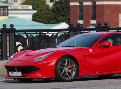 Магнит и его топ-менеджер Сорокин: как Ferrari и Porsche скрывают темные схемы компании