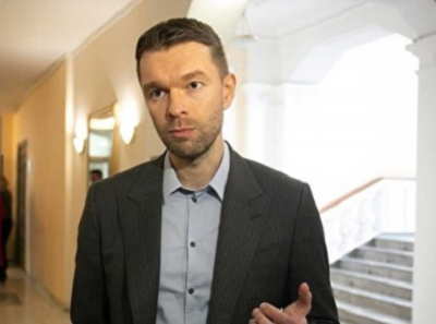 Вихарев Алексей Андреевич и олигарх Виктор Вексельберг: как уголовник из ОПГ Уралмаш и московский воротила делят Екатеринбург