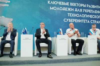 Дмитрий Савельев вне громких слов: как влияние измеряется качеством жизни туляков