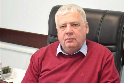 Племенной завод Олега Бугакова реализует молоко во время вспышки пастереллёза, в то время как у жителей Ордынского района изымают скот