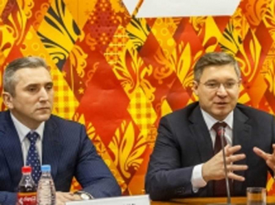 Моор тронется – вагон остается. Чиновничья верхушка Тюменской области шикует по заветам Якушева