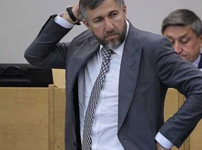 Парламентарий Григорий Аникеев сделал Дубай центральным офисом своей компании