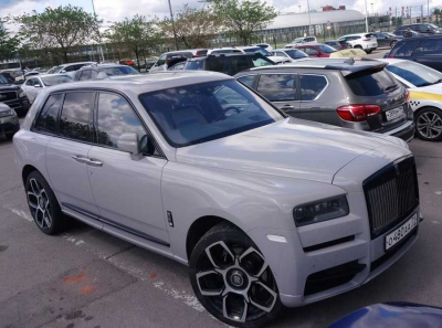 Манук Аветисян: как владельцу единственного Rolls-Royce в Туле удалось скрыть следы сомнительных бизнес-операций?