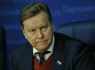 Нилов против Слуцкого — а Миронов и эсеры уже считают голоса и делят Счётную палату