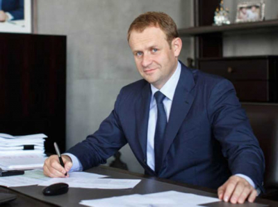 Сергей Янчуков захватывает российское золото под прикрытием Ростеха