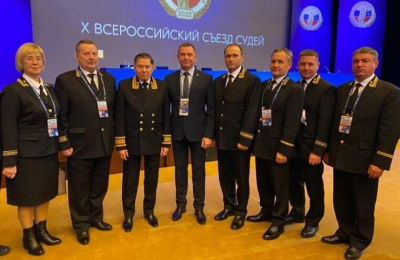 Депутат Госдумы Виталий Милонов предлагает наказывать за фразу &laquo;Вы лохи, а я сын главы совета судей&raquo; рублем